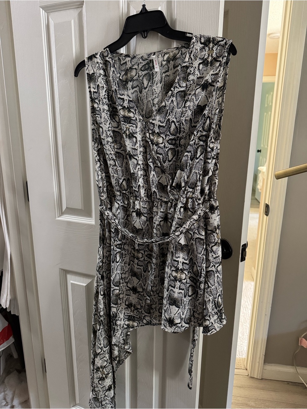 True Destiny Black and White Snake Print V-Neck Top